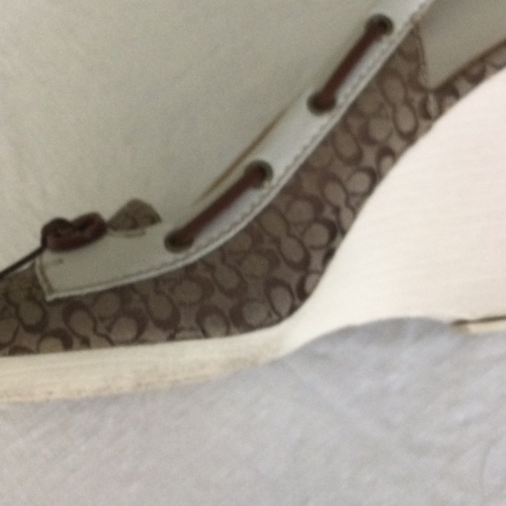Coach Women's Brown and White Signature Wedge Slingbacks - Picture 5 of 10